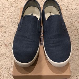 EUC SeaVees canvas shoe